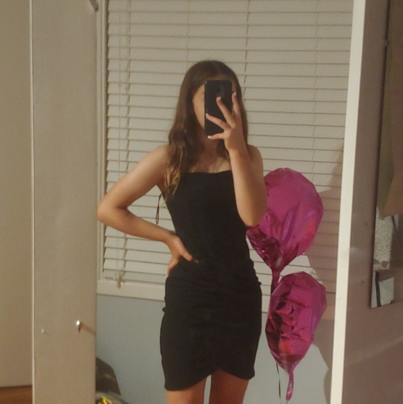 Brand New Black Ruched Mini Dress - Picture 3 of 5